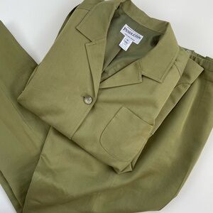 Pendleton Women's SILK Blend Green Pantsuit 2000s Y2K Size 16/16W